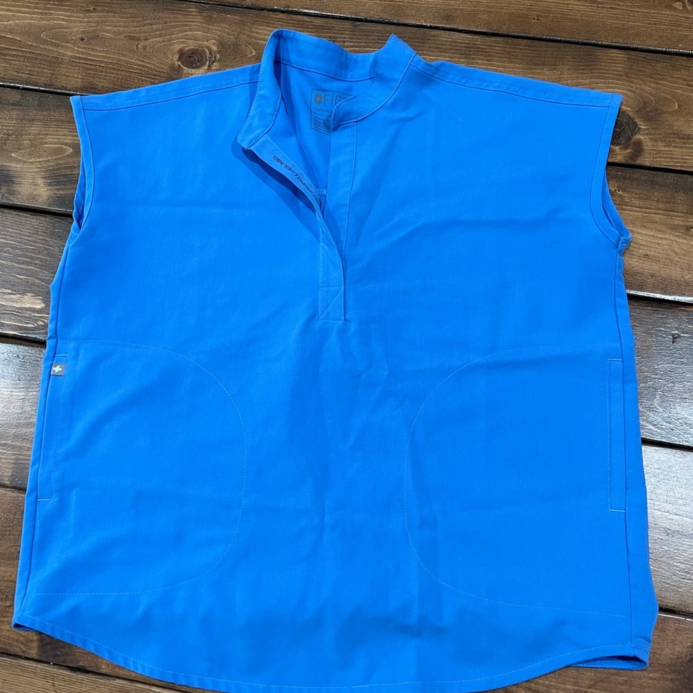 Figs Rafaela scrub top